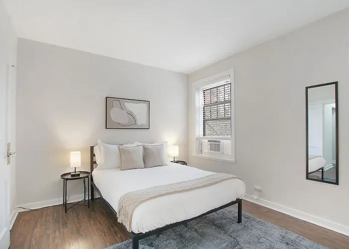 1br Tranquil Hyde Park - Harper 202 & 402 Rep Chicago